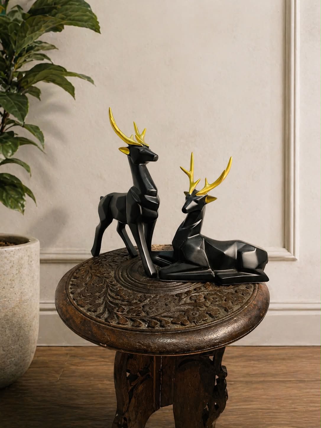 Artisan sculpting in Kanyakumari